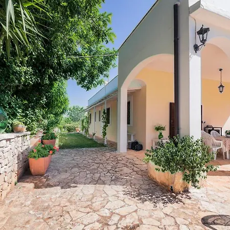 1 Bedroom Stunning In Holiday home Ostuni