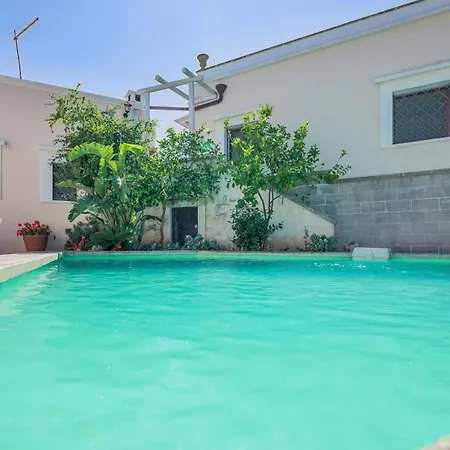 1 Bedroom Stunning In Holiday home
